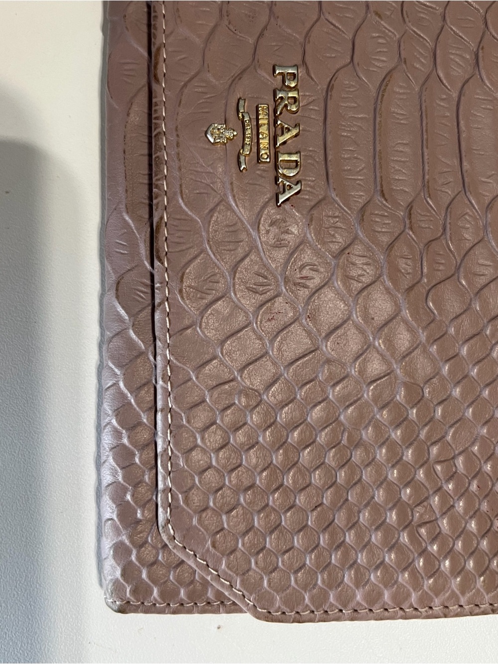 Prada Mauve Textured Leather Continental Wallet with Gold Logo - Picture 3 of 8